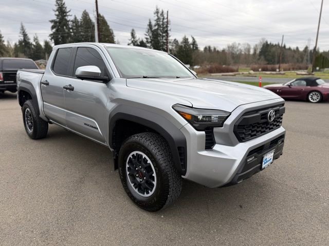 Used 2024 Toyota Tacoma TRD Off-Road w/ TRD Off Road Premium Package AWD/4WD image 3