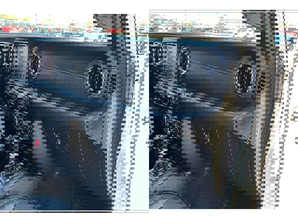 Used 2022 Jeep Wrangler Unlimited Sahara image 17