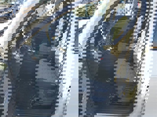 Certified 2025 Volkswagen Tiguan S image 15