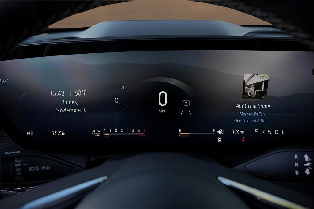 Used 2025 Buick Enclave Sport Touring w/ Power Package image 15