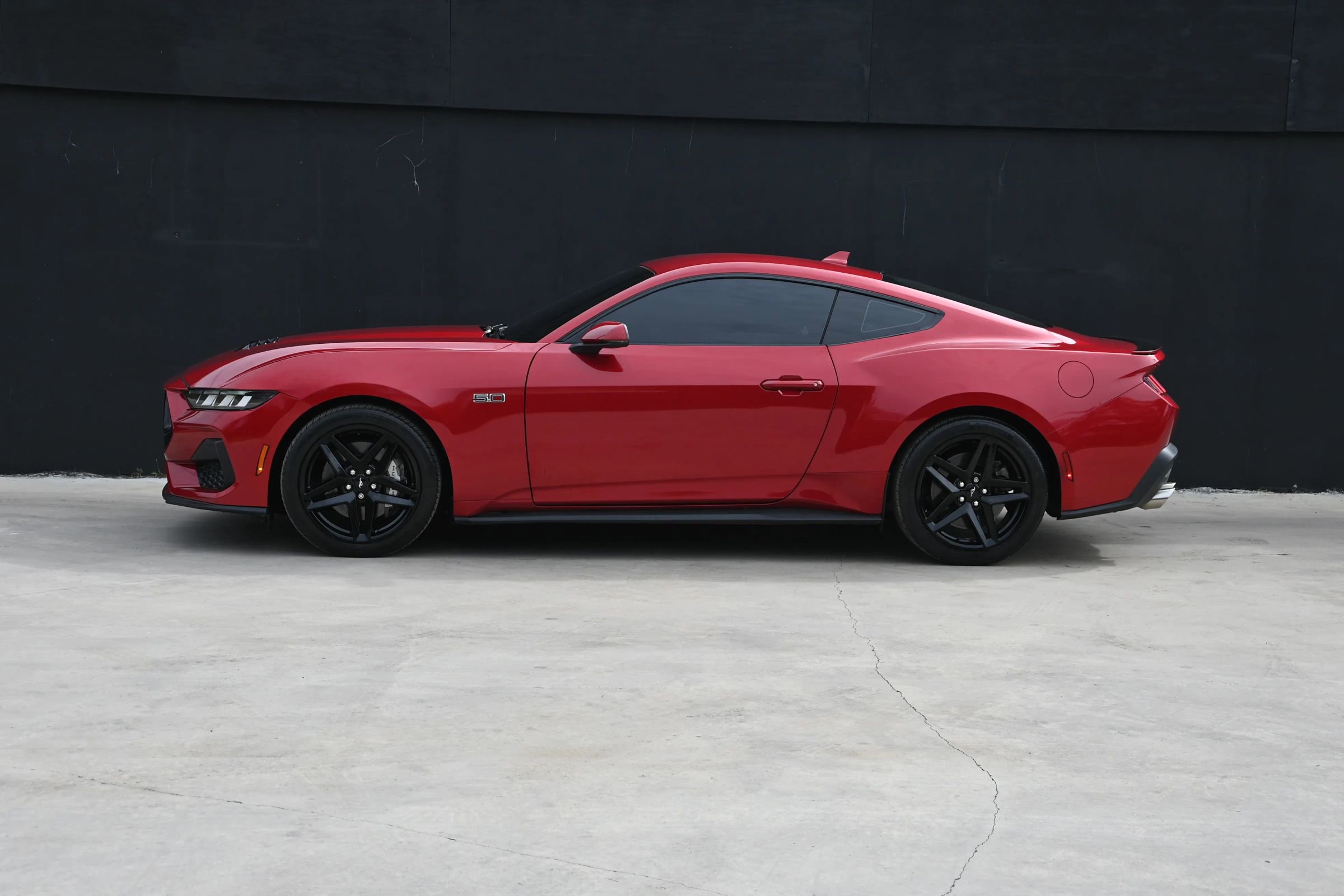 Used 2024 Ford Mustang GT Premium image 9