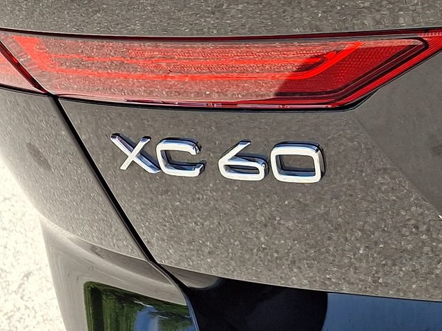 Used 2024 Volvo XC60 B5 Ultimate w/ Protection Package Premier AWD/4WD image 37