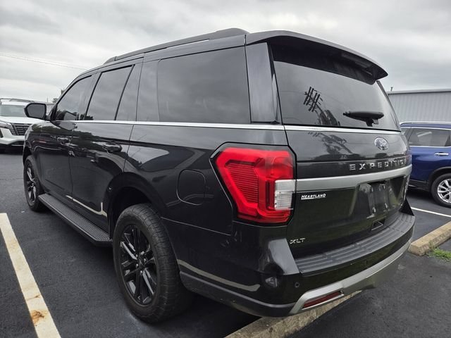 Used 2024 Ford Expedition XLT RWD image 2