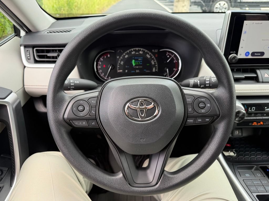 Certified 2025 Toyota RAV4 XLE AWD/4WD image 15