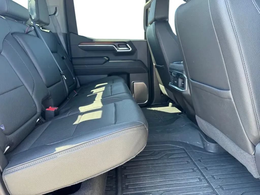 Used 2024 GMC Sierra 1500 Denali AWD/4WD image 17