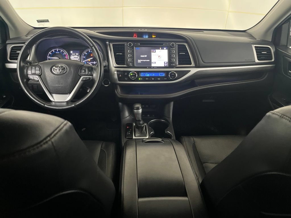 Used 2019 Toyota Highlander Limited AWD/4WD image 32