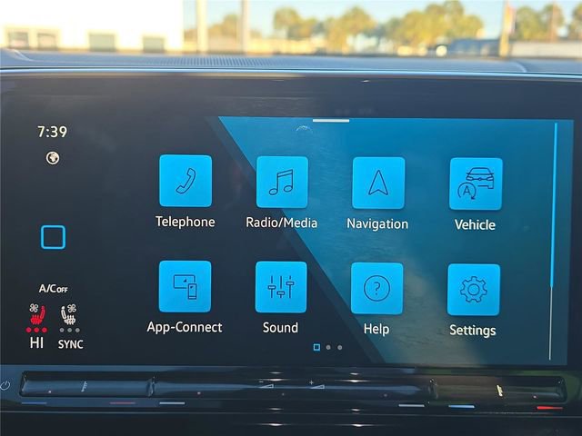 Used 2024 Volkswagen Atlas Cross Sport SE image 15