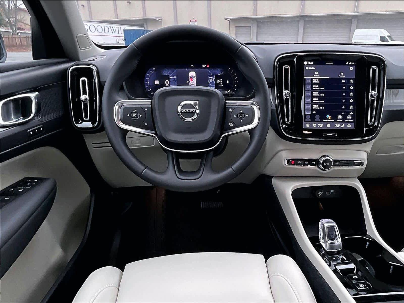 New 2026 Volvo XC40 B5 Plus w/ Protection Package Premier AWD/4WD image 15