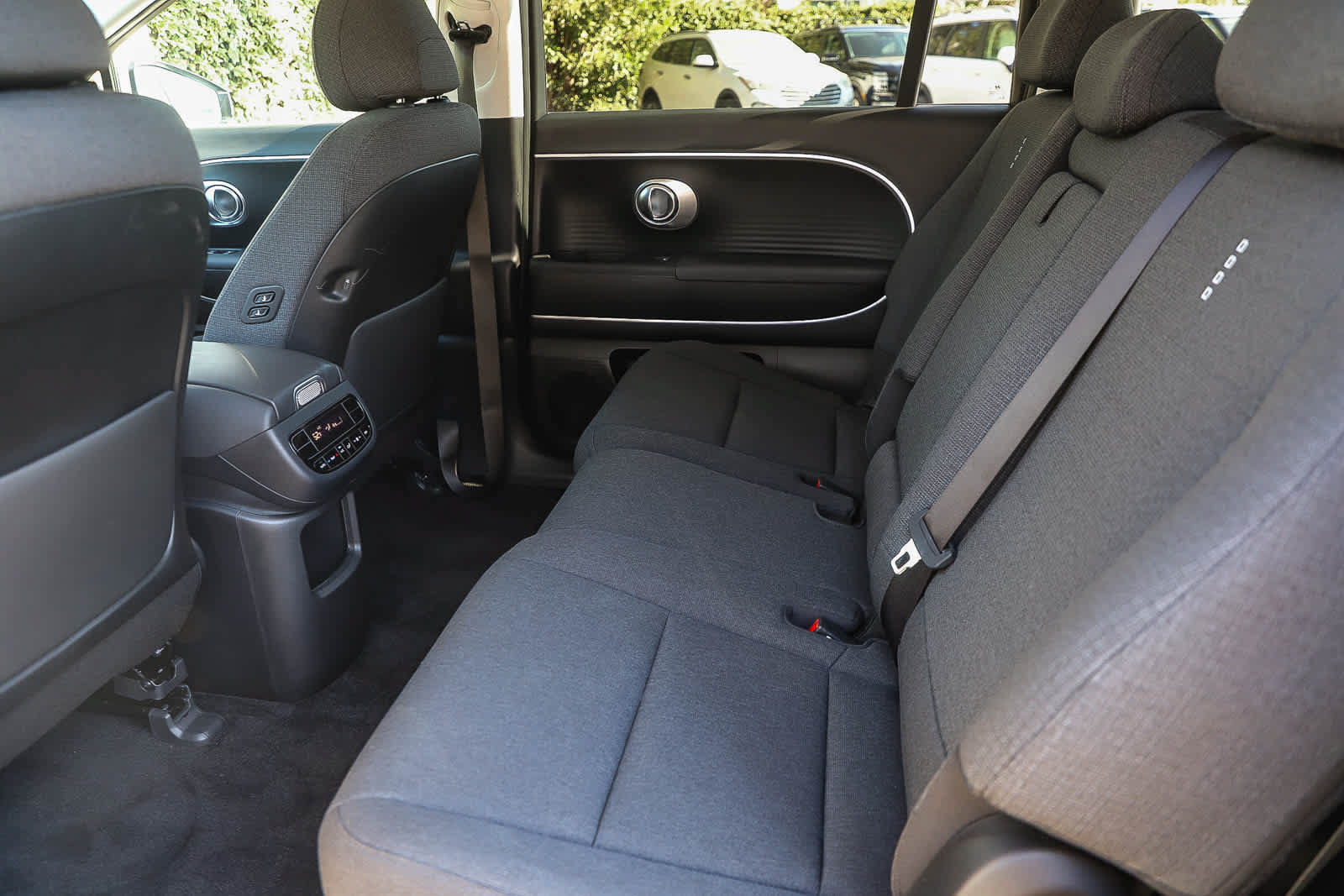 Used 2026 Hyundai Ioniq 9 SE AWD/4WD image 19
