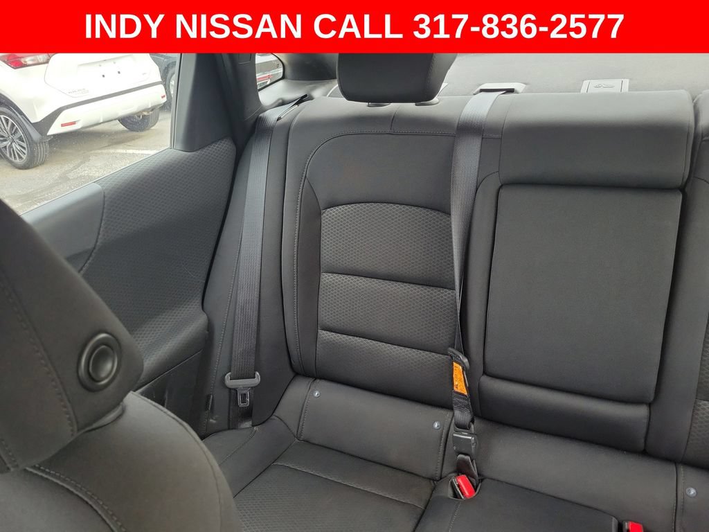 Used 2016 Chevrolet Malibu LT FWD image 10