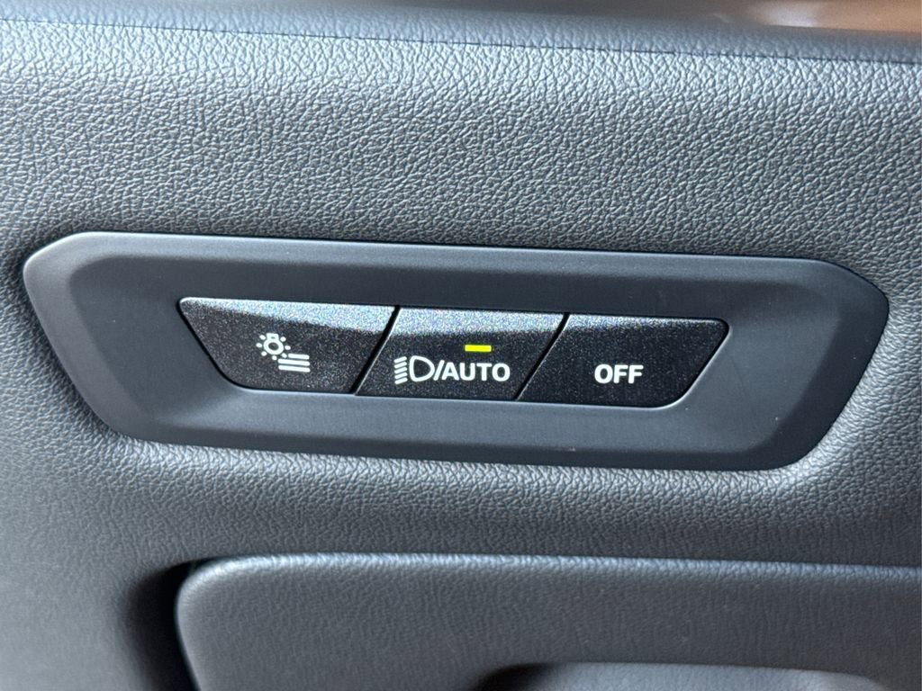 New 2026 BMW X5 xDrive50e w/ M Sport Package image 24