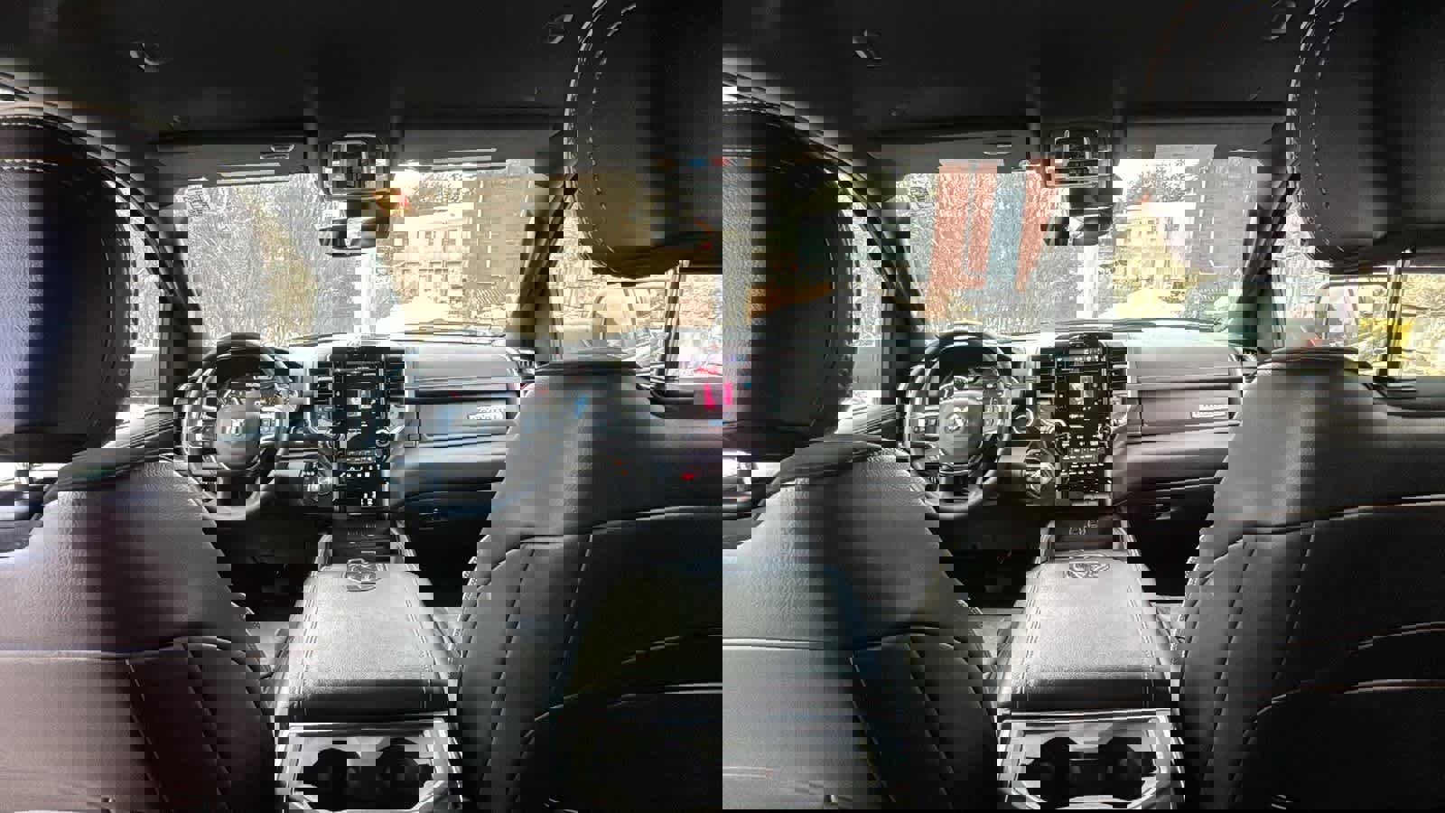 Used 2025 RAM 1500 Laramie image 26