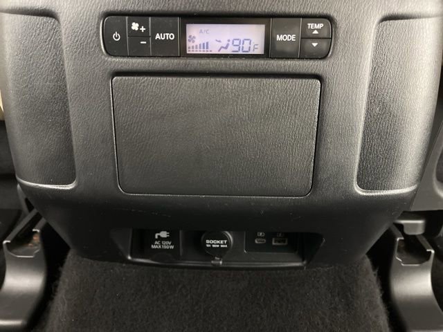 Used 2023 Nissan Armada SL image 45