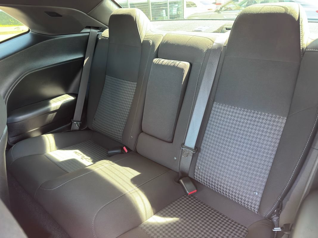 Used 2019 Dodge Challenger R/T RWD image 33