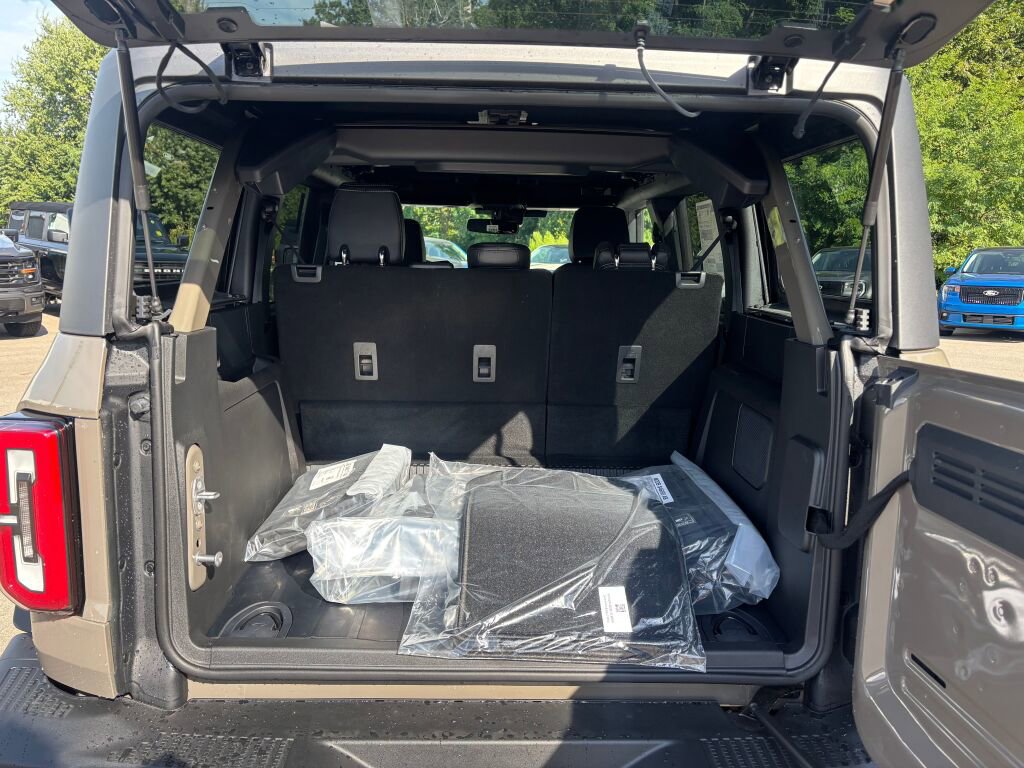 New 2025 Ford Bronco Badlands image 13