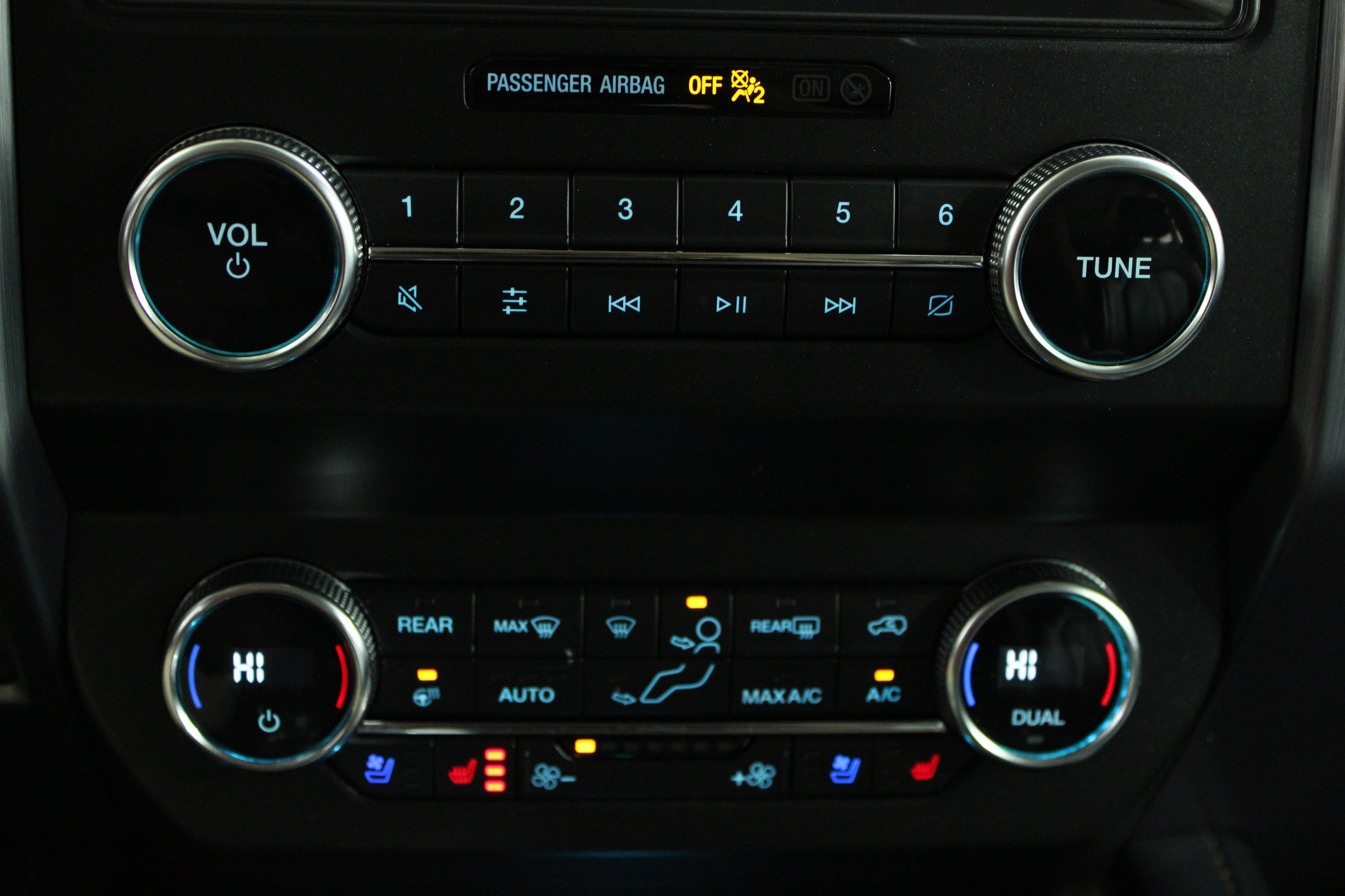 Used 2020 Ford Expedition Platinum AWD/4WD image 18