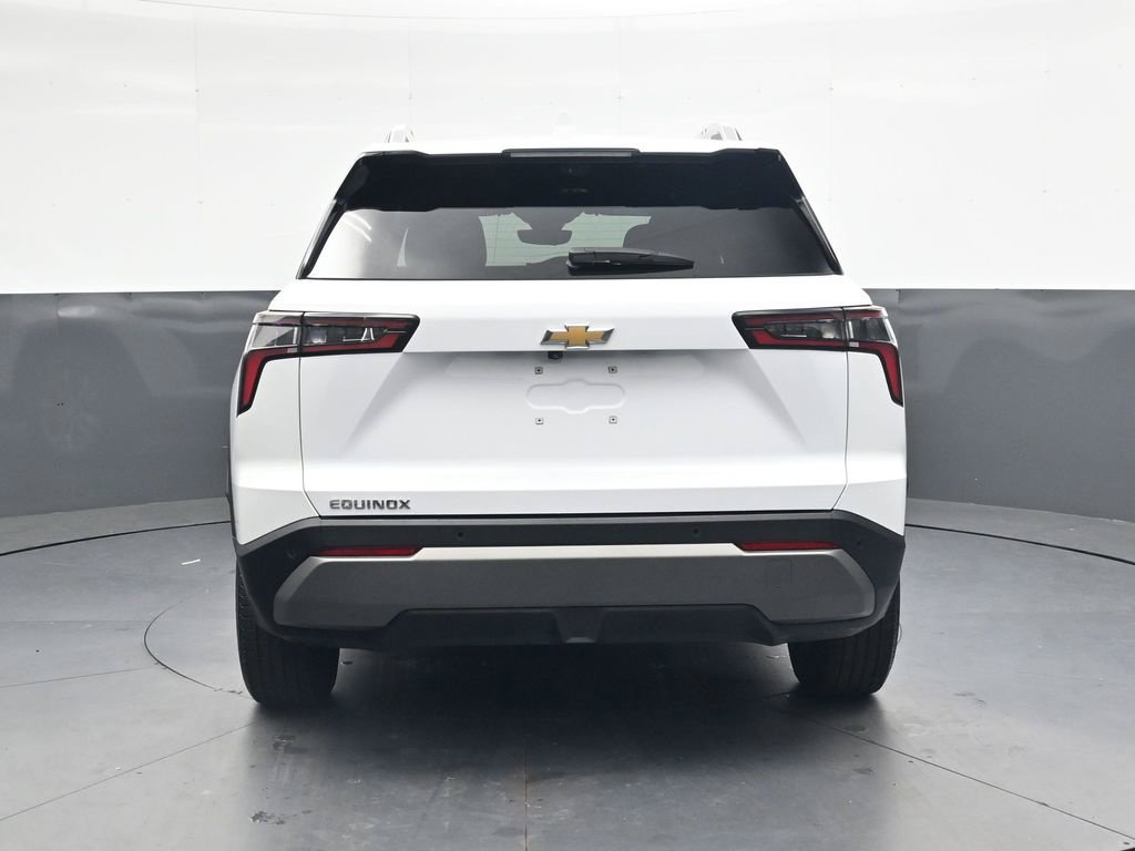 Used 2025 Chevrolet Equinox LT w/ Convenience Package II FWD image 7