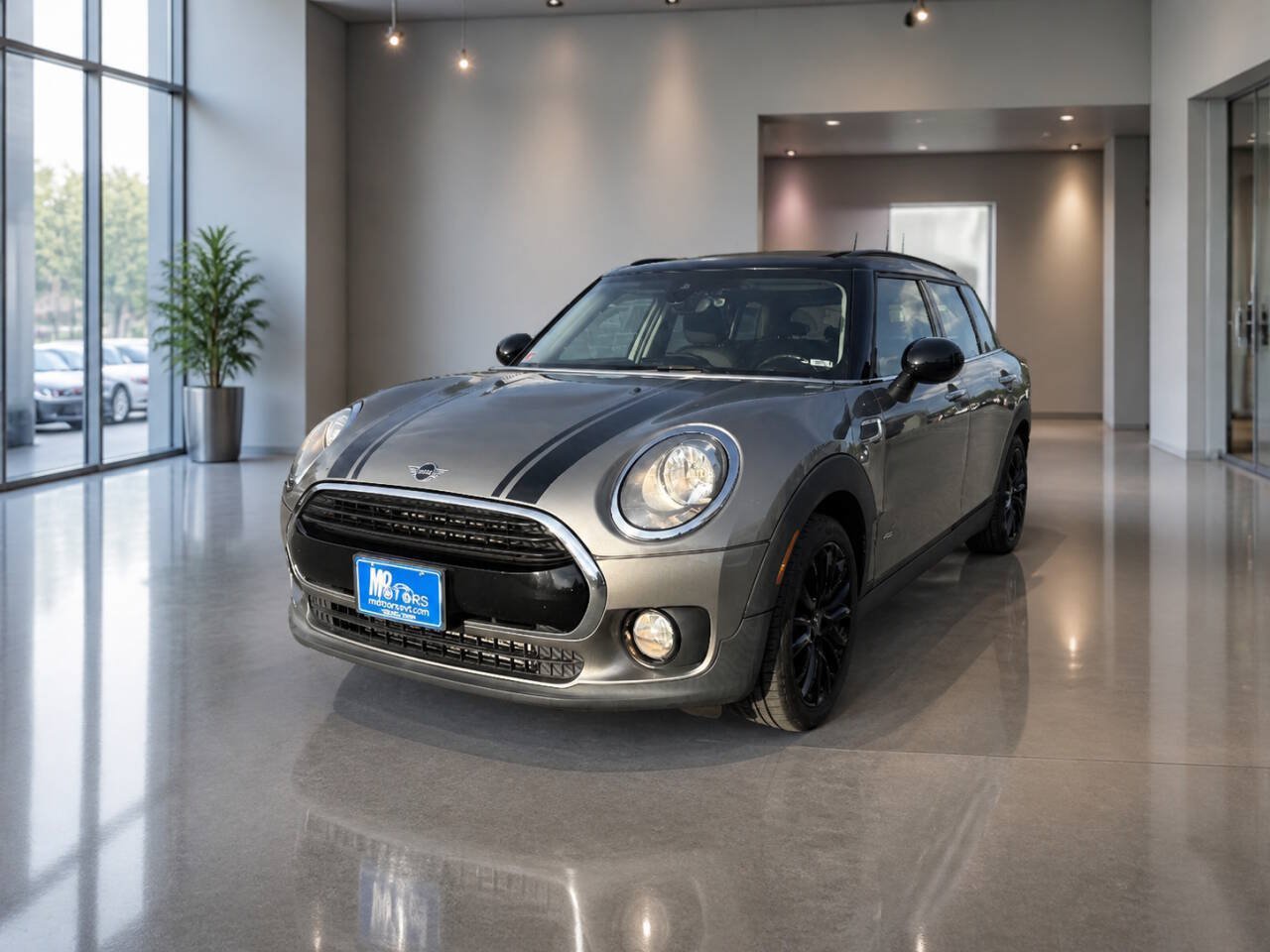 Used 2019 MINI Cooper Clubman ALL4 AWD/4WD image 2