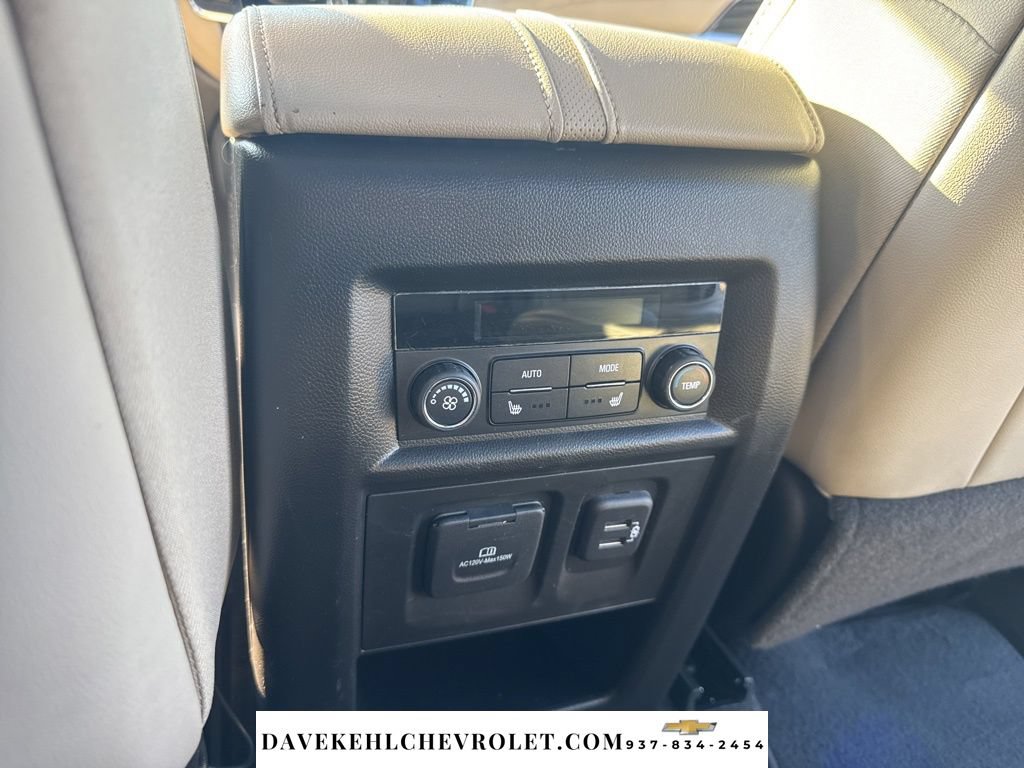Used 2023 Chevrolet Traverse Premier AWD/4WD image 27