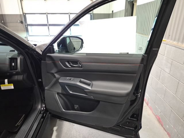 New 2026 Nissan Pathfinder Rock Creek w/ Rock Creek Premium Package AWD/4WD image 22