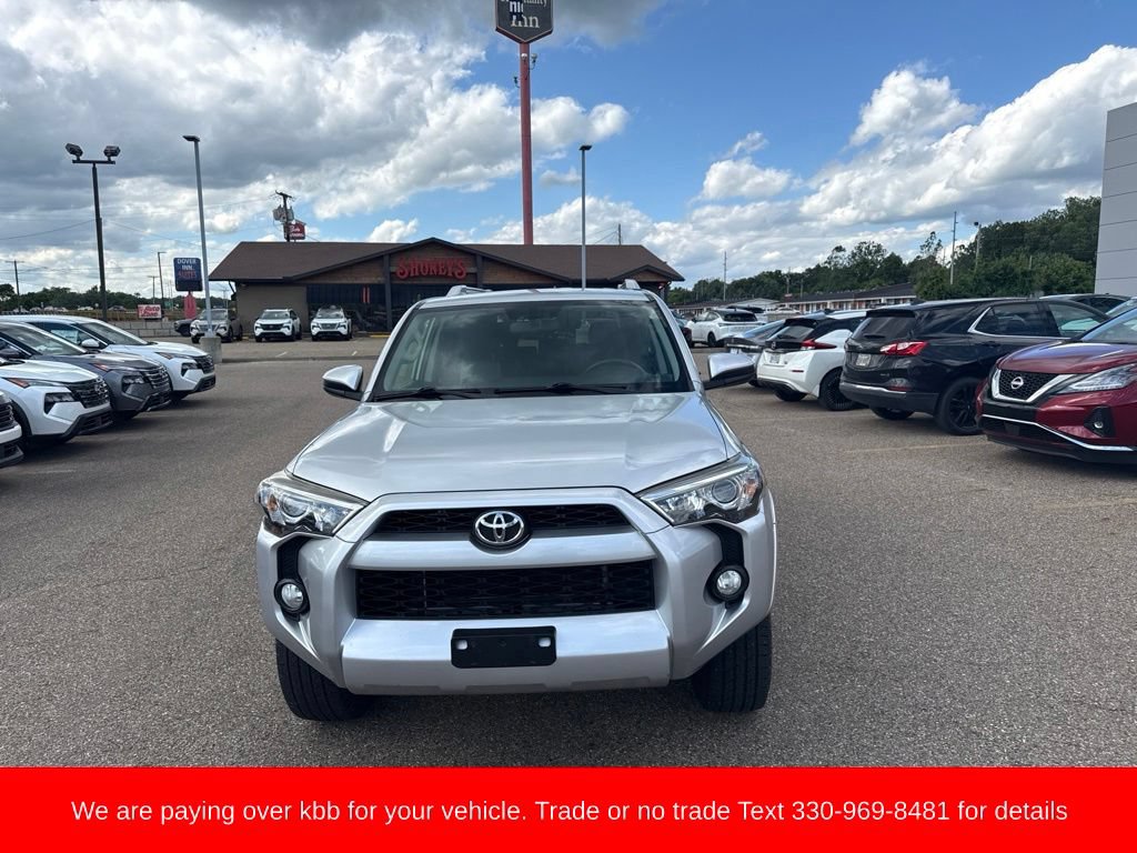 Used 2016 Toyota 4Runner SR5 AWD/4WD image 4