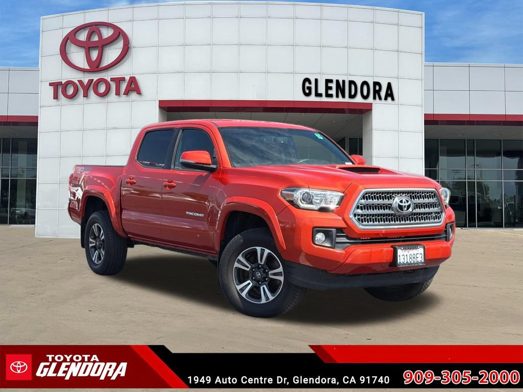Used 2017 Toyota Tacoma TRD Sport w/ Tow Package (A/T) AWD/4WD image 1
