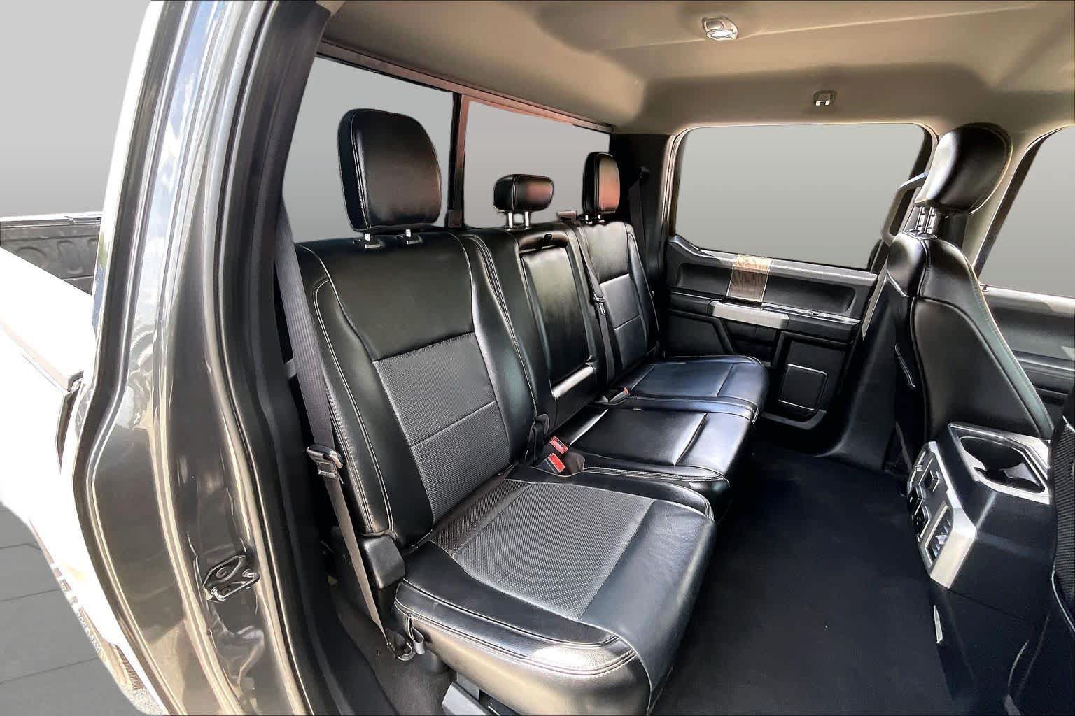 Used 2019 Ford F250 Lariat w/ Lariat Value Package AWD/4WD image 19