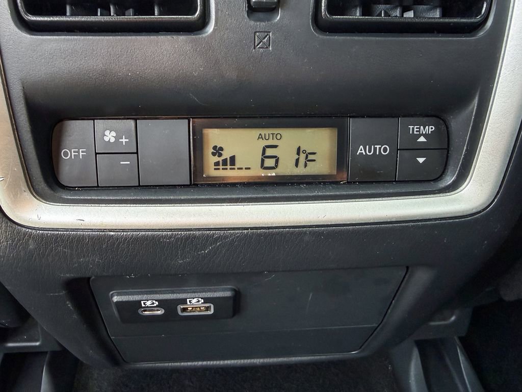 Used 2019 INFINITI QX60 Luxe w/ Essential Package image 37