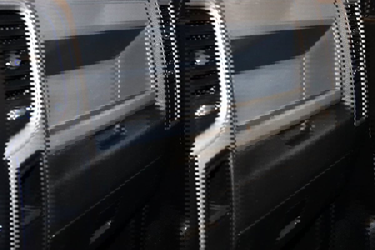 Used 2018 RAM 1500 Express image 45