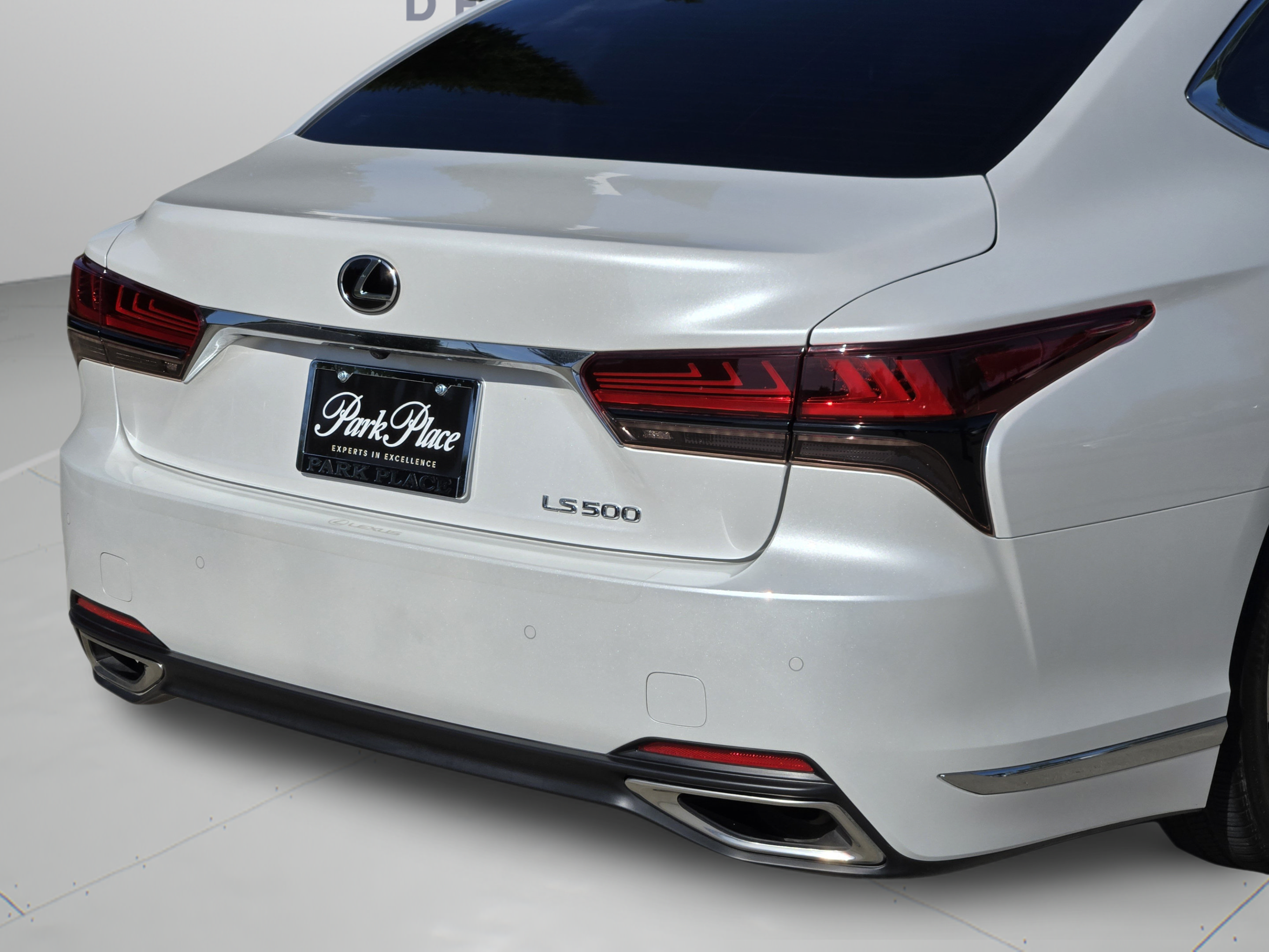 Used 2022 Lexus LS 500 w/ Interior Upgrade Package RWD image 43
