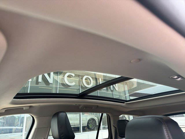 Certified 2023 Lincoln Aviator Reserve w/ Elements Package Plus image 11