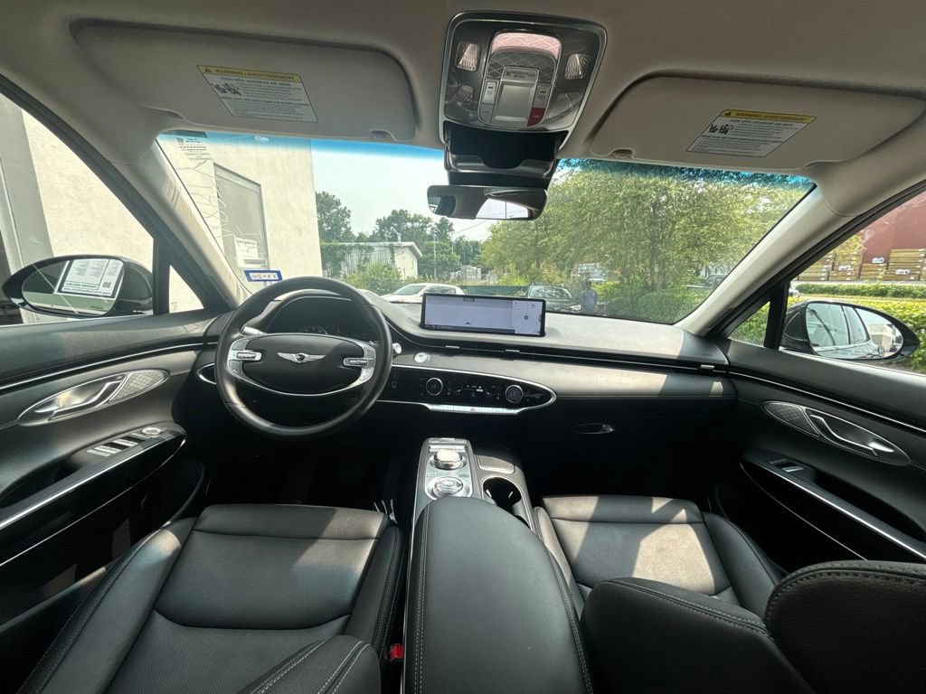 Used 2025 Genesis GV70 2.5T AWD/4WD image 19