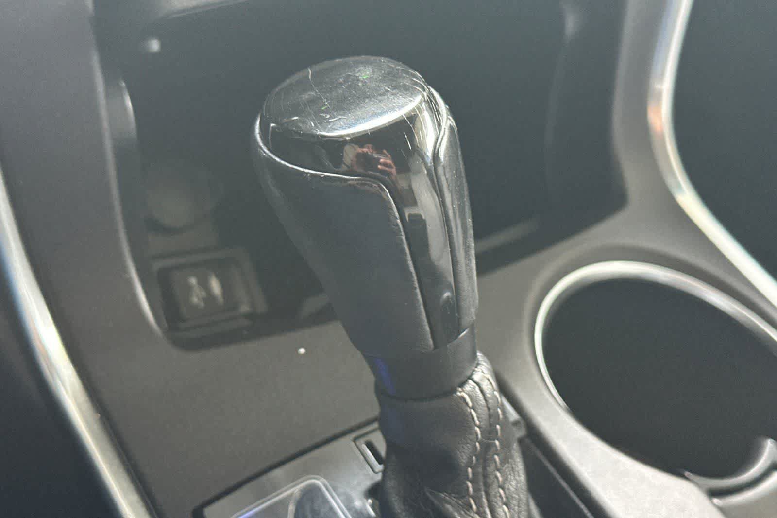 Used 2016 Toyota Camry SE FWD image 25