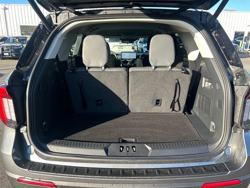 Used 2026 Ford Explorer Active w/ Active Comfort Package image 31