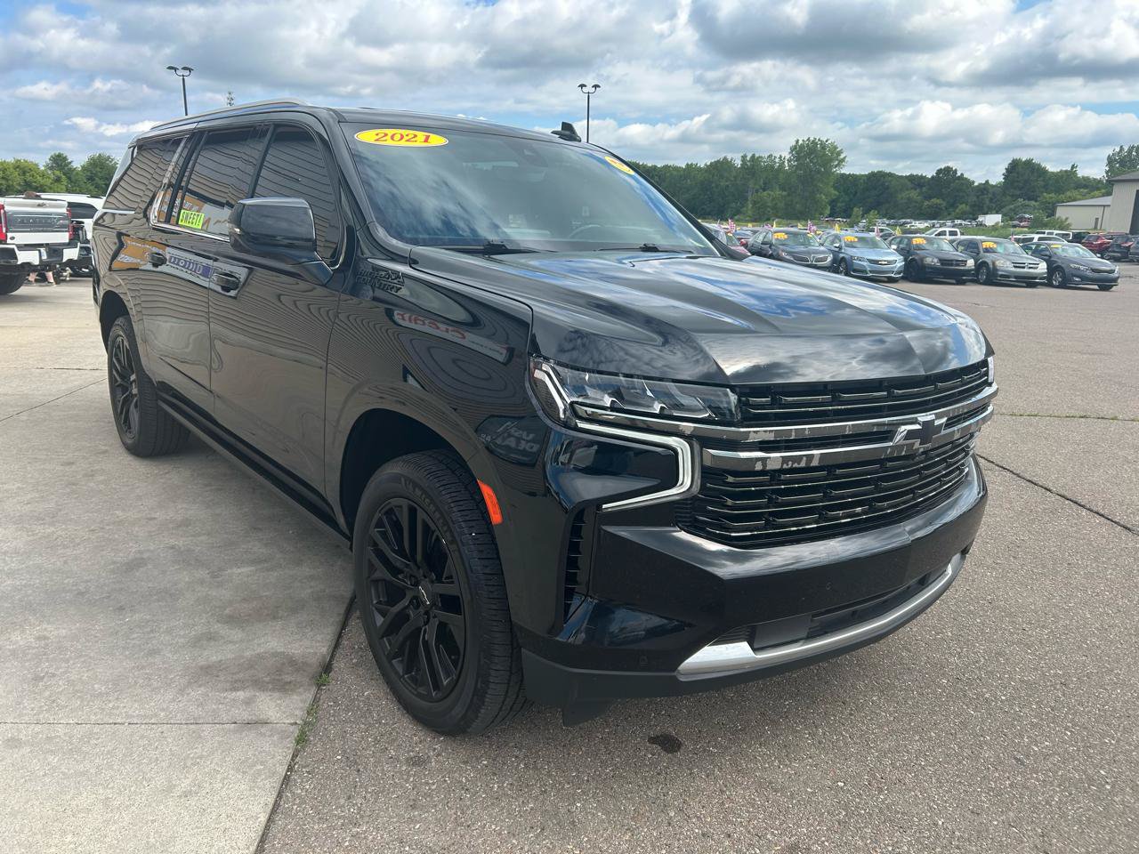 Used 2021 Chevrolet Suburban High Country AWD/4WD image 3
