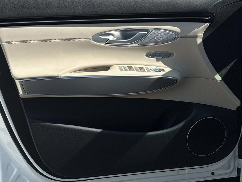 New 2026 Genesis GV70 2.5T Select image 22