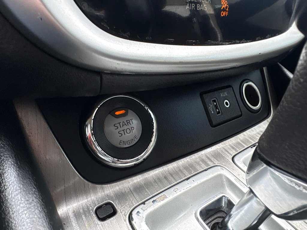 Used 2018 Nissan Murano SV image 18