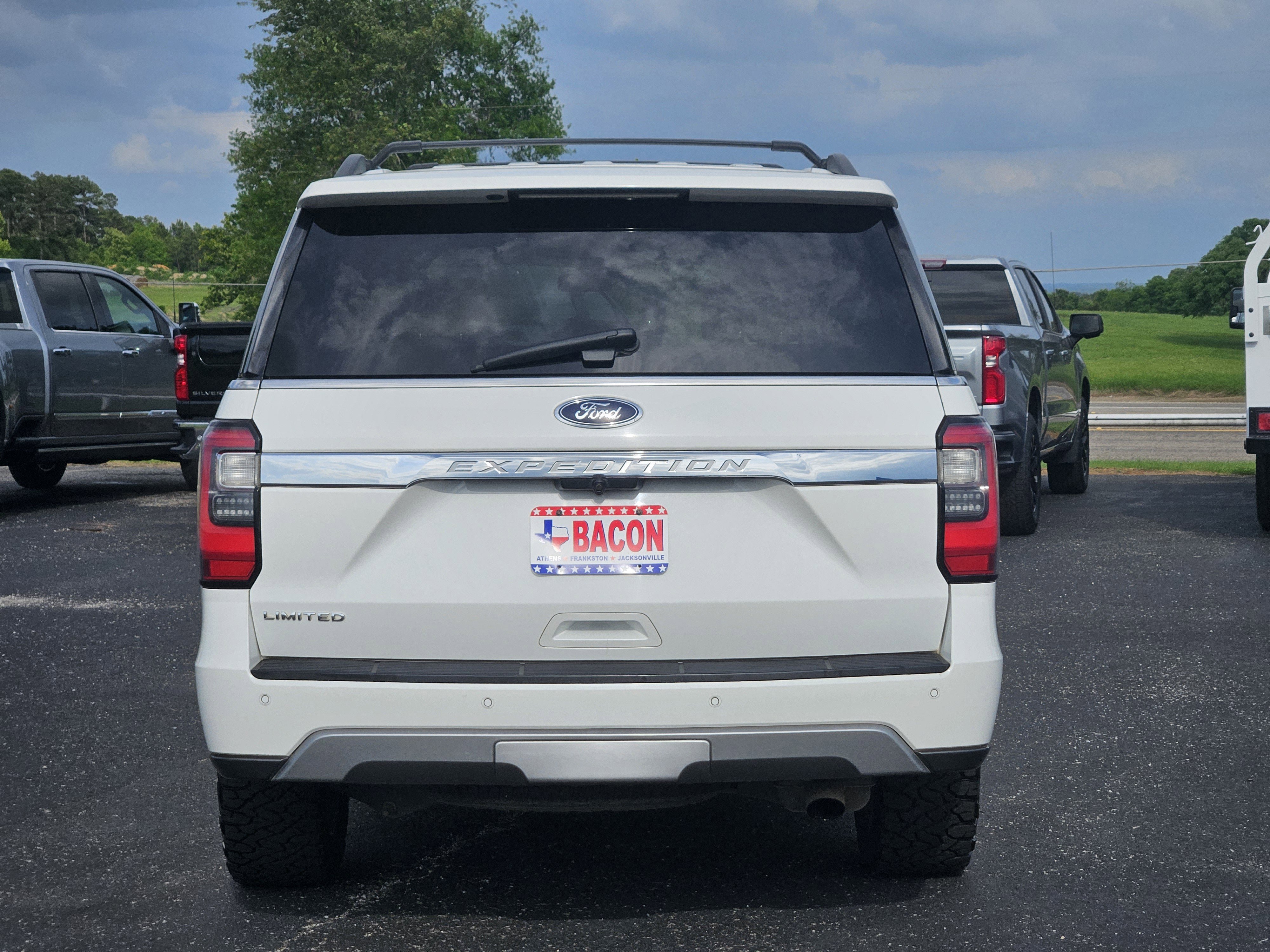 Used 2020 Ford Expedition Limited w/ Cargo Package RWD image 5