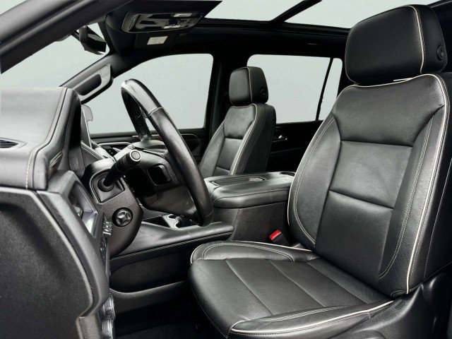 Used 2021 Chevrolet Suburban Premier w/ Premium Package image 21