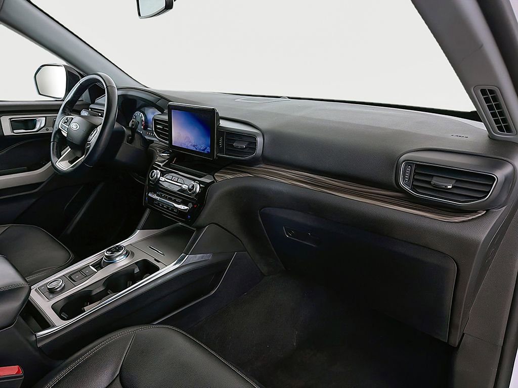 Used 2022 Ford Explorer Limited image 21