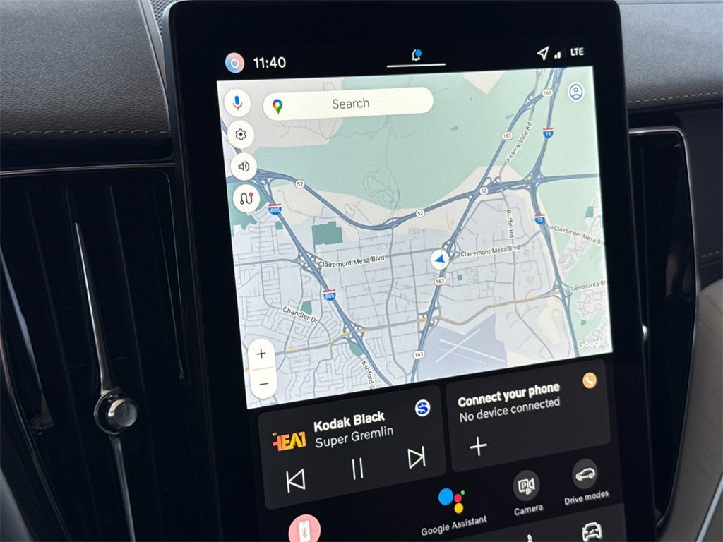 New 2026 Volvo XC60 B5 Ultra image 18
