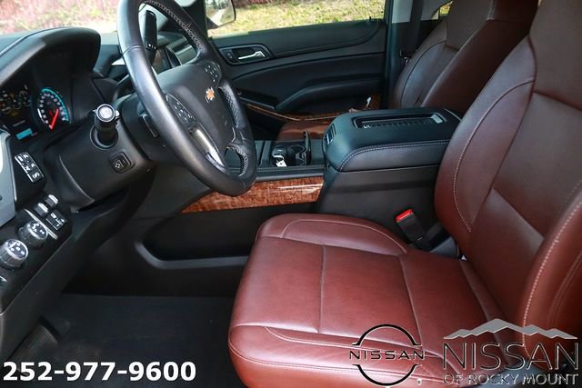 Used 2020 Chevrolet Suburban Premier w/ Premier Plus Edition image 17