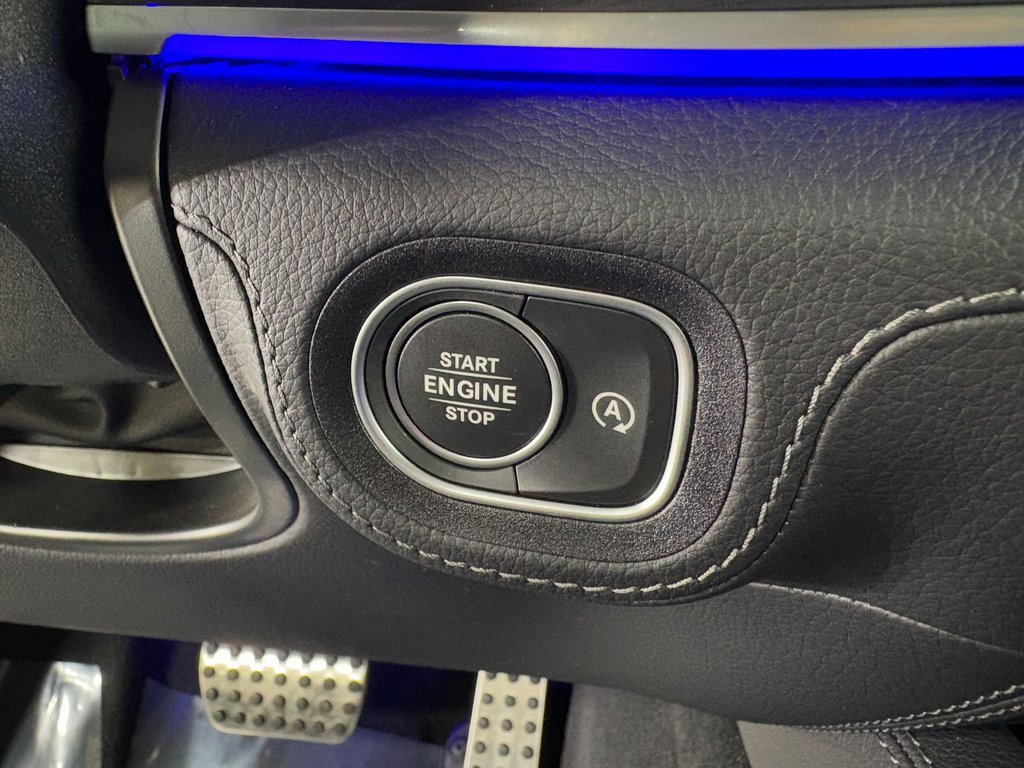 Used 2025 Mercedes-Benz GLS 580 4MATIC image 16