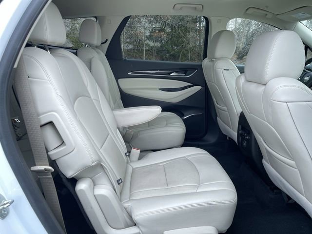 Used 2024 Buick Enclave Essence image 26