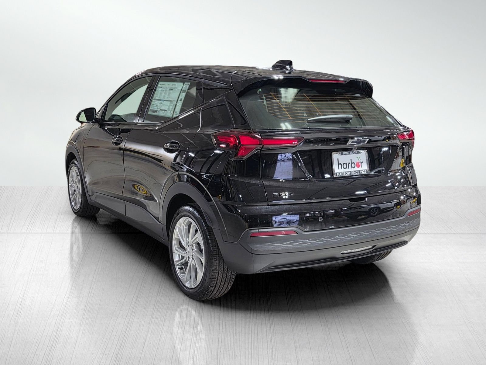 New 2027 Chevrolet Bolt LT w/ Comfort Package FWD image 5