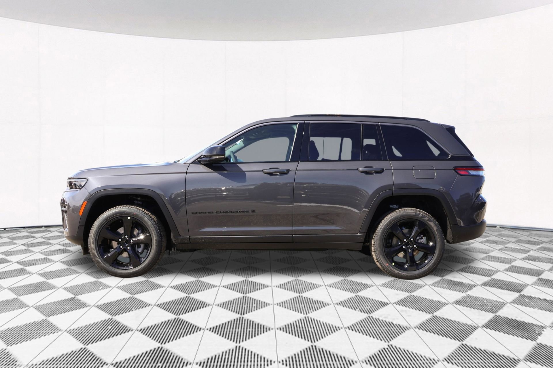 New 2026 Jeep Grand Cherokee Limited image 8