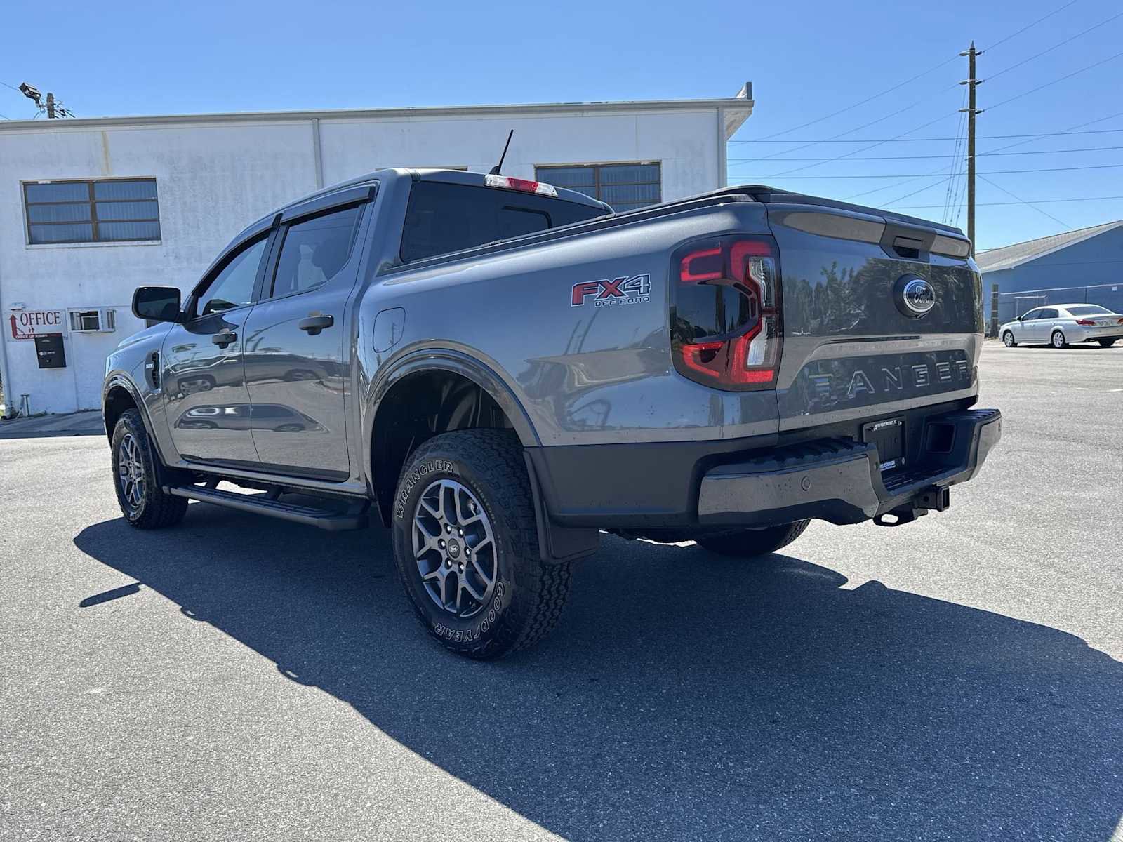 Used 2024 Ford Ranger XLT w/ FX4 Off-Road Package AWD/4WD image 4