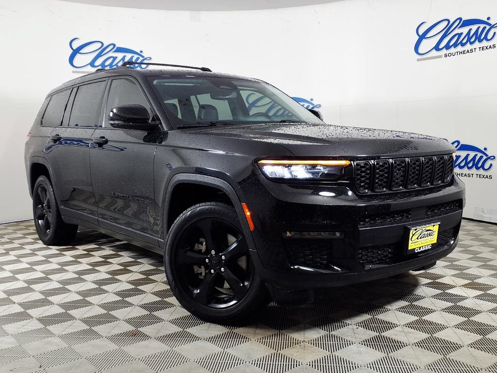 Used 2022 Jeep Grand Cherokee L Limited w/ Black Appearance Package RWD image 1