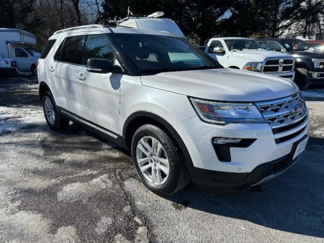 Used 2019 Ford Explorer XLT w/ Equipment Group 202A image 7