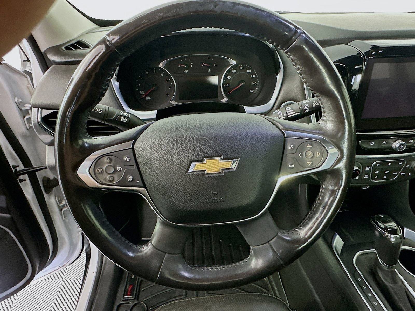Used 2019 Chevrolet Traverse Premier w/ Redline Edition AWD/4WD image 11